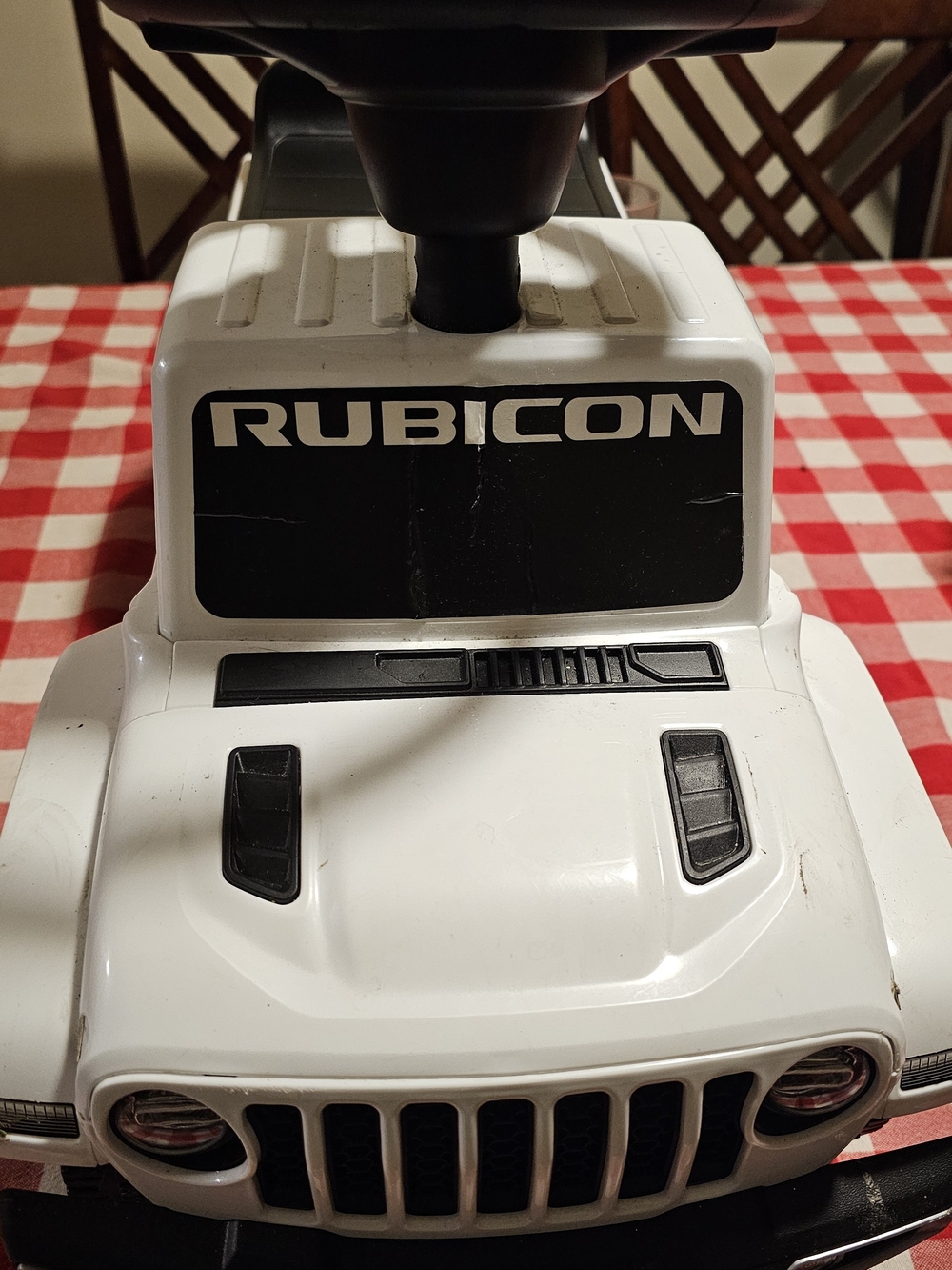 Jeep Rubicon Kids Ride-On Toy in White and Black